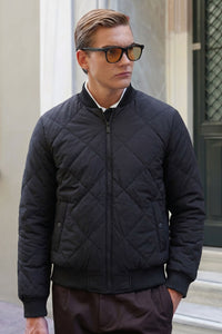 Giacca bomber reversibile da uomo nera e beige, leggera e trapuntata, 2 in 1