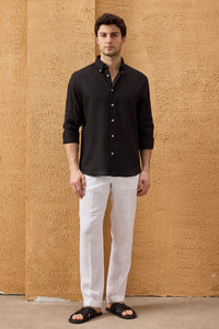 Camicia da uomo nera in puro lino, a maniche lunghe, con bottoni, ideale per l'estate.