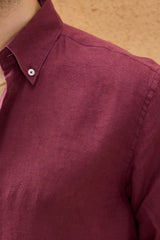 Camicia da uomo bordeaux in puro lino, a maniche lunghe, con bottoni, ideale per l'estate.