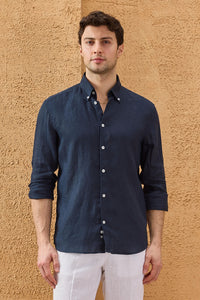 Camicia da uomo blu navy in puro lino, a maniche lunghe, con bottoni, ideale per l'estate.