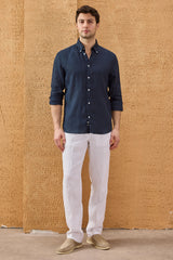 Camicia da uomo blu navy in puro lino, a maniche lunghe, con bottoni, ideale per l'estate.