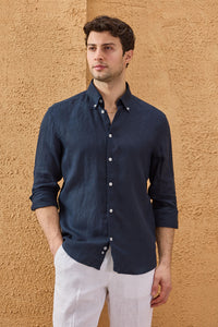 Camicia da uomo blu navy in puro lino, a maniche lunghe, con bottoni, ideale per l'estate.