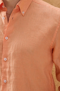Camicia da uomo arancione in puro lino, a maniche lunghe, con bottoni, ideale per l'estate.