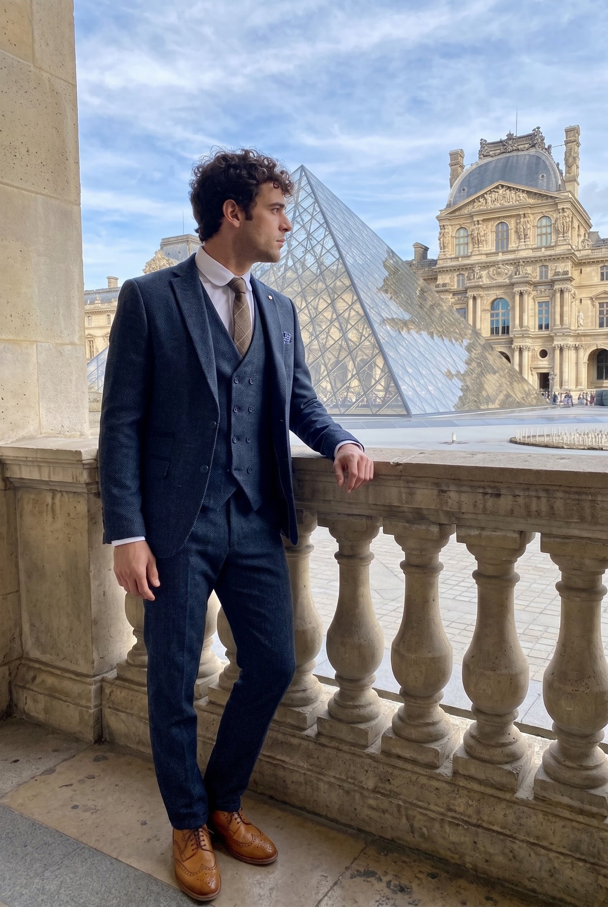 Look #380 styled with Abito da uomo blu navy 3 pezzi con gilet doppiopetto