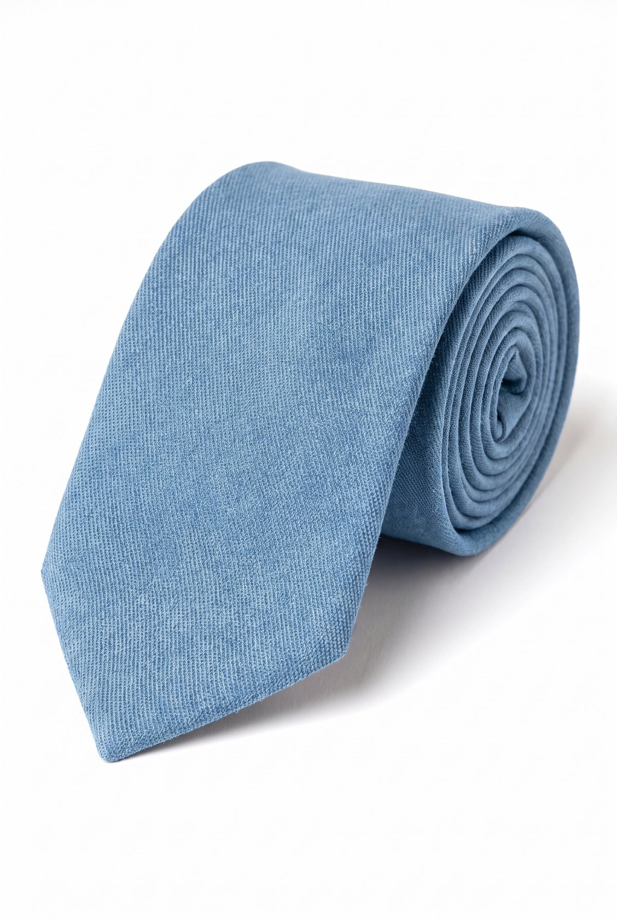 Cravatta da uomo in pelle scamosciata azzurra