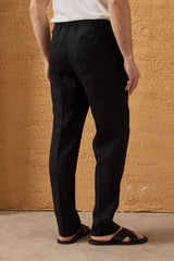 Completo da uomo in lino nero, elegante e casual, due pezzi, con cerniera frontale, stile safari, estivo.