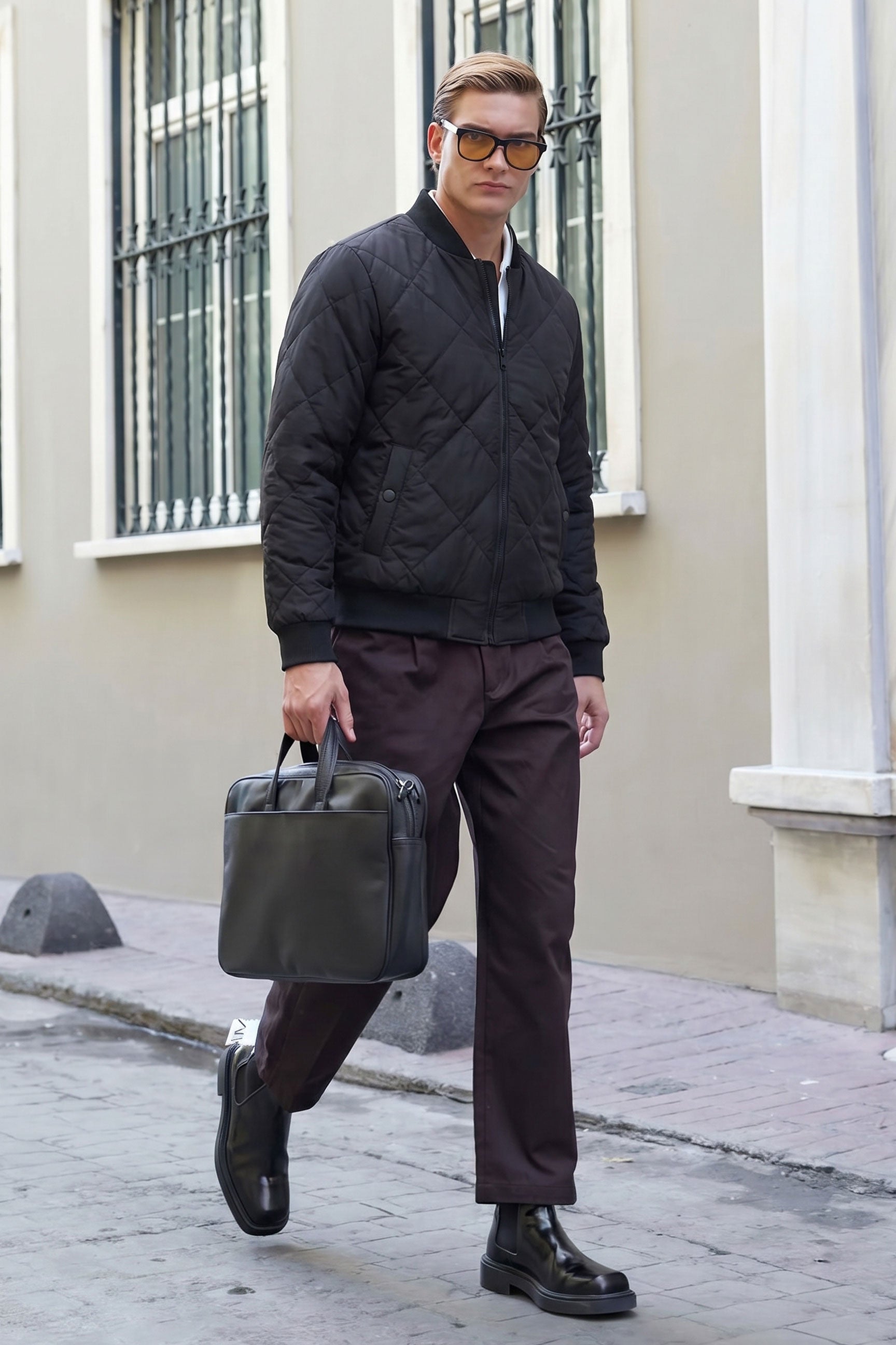Giacca bomber reversibile da uomo nera e beige, leggera e trapuntata, 2 in 1
