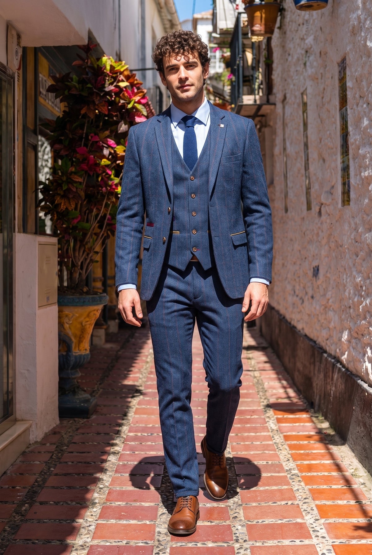 Look #986 styled with Abito da uomo Scott in tweed a quadri blu, 3 pezzi