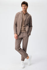 Blazer da uomo in morbido jersey color tortora, giacca elegante e casual.