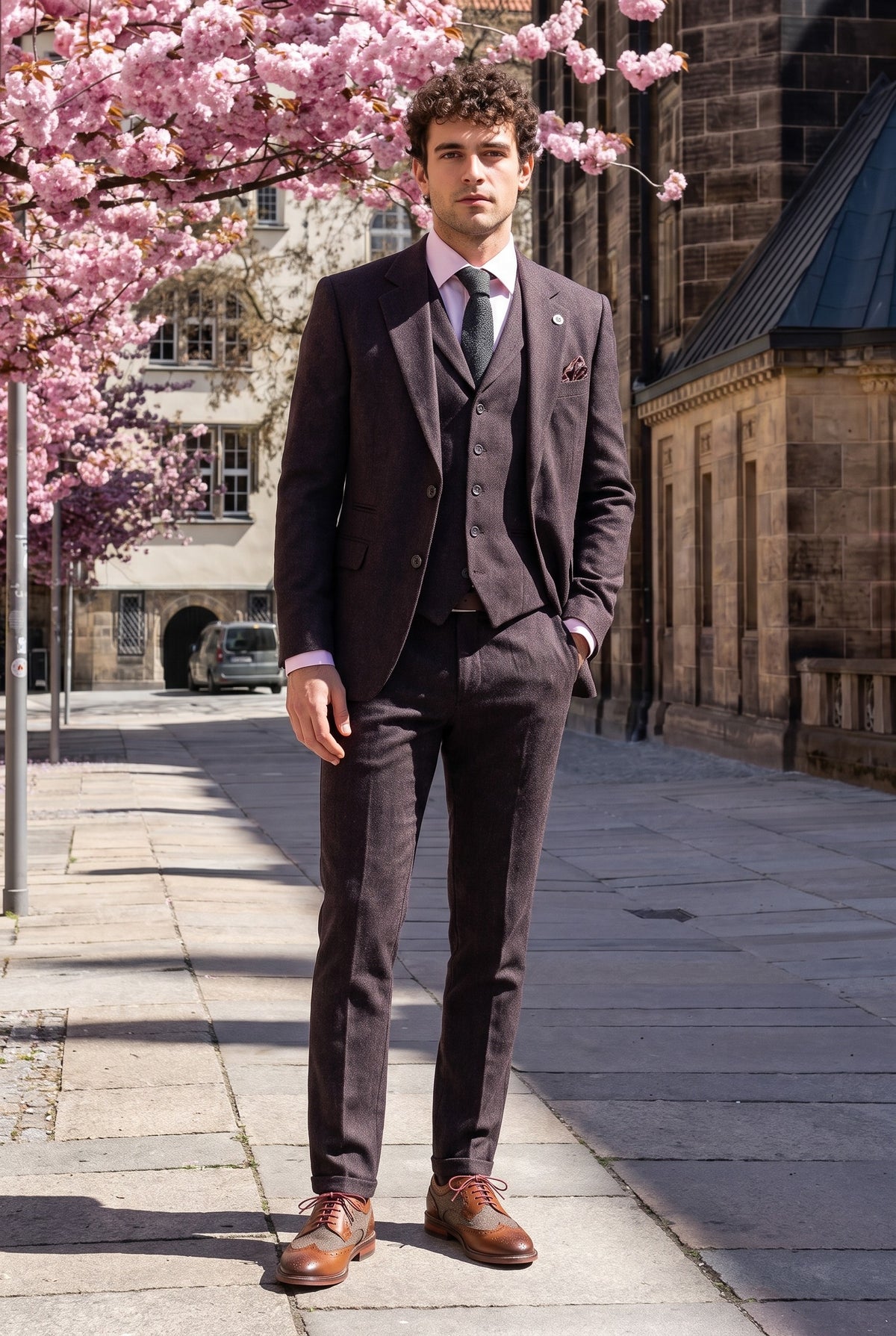 Look #992 styled with Abito da uomo in tweed a spina di pesce color prugna, 3 pezzi