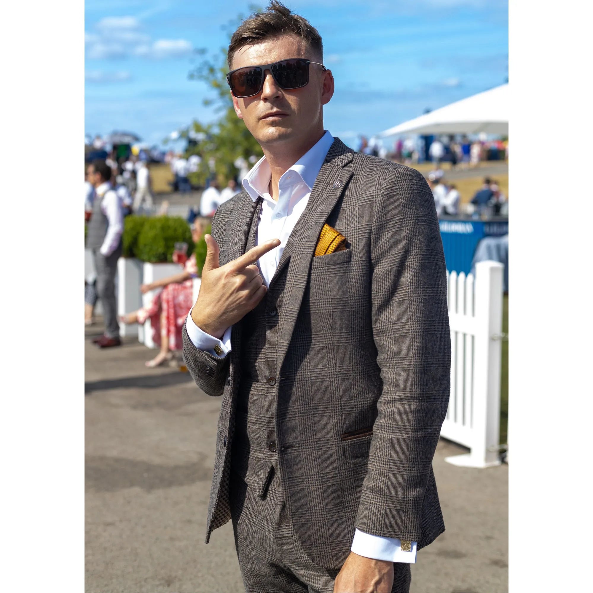 Abito da uomo in tweed a quadri marrone a 3 pezzi - STZ17