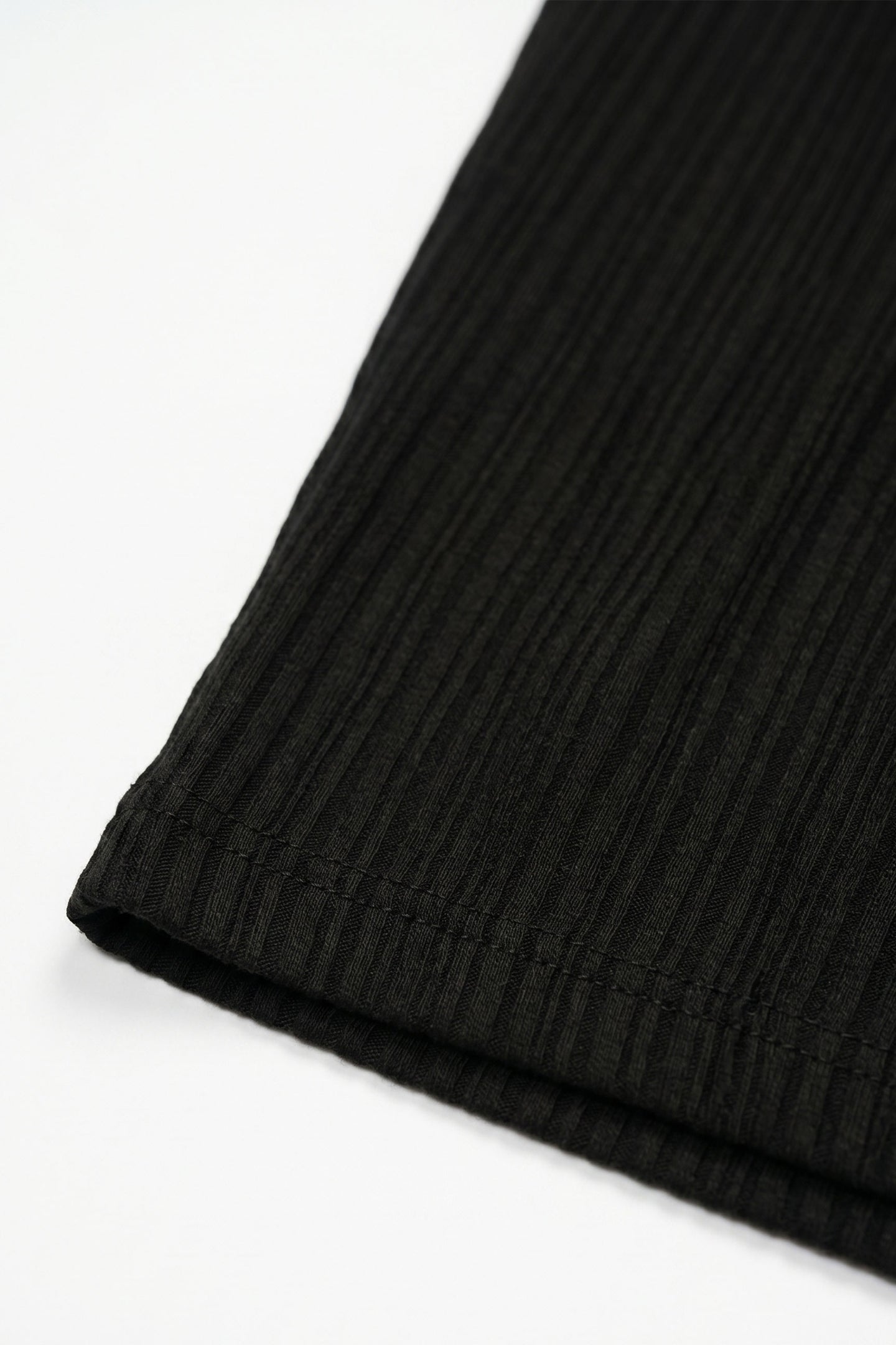 T-shirt classica nera a coste da uomo