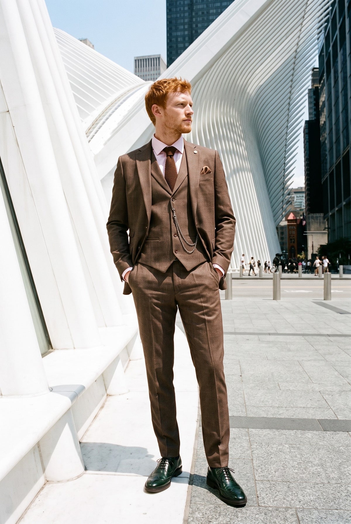 Look #1010 styled with TP-50 - Abito da uomo marrone a 3 pezzi in stile Principe di Galles