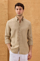 Camicia da uomo in puro lino beige scuro, a maniche lunghe, con bottoni, ideale per l'estate.