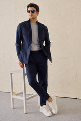 Giacca utility da uomo blu navy, leggera, in misto cotone, elegante e casual.