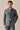 Giacca utility da uomo verde salvia, leggera, elegante e casual.