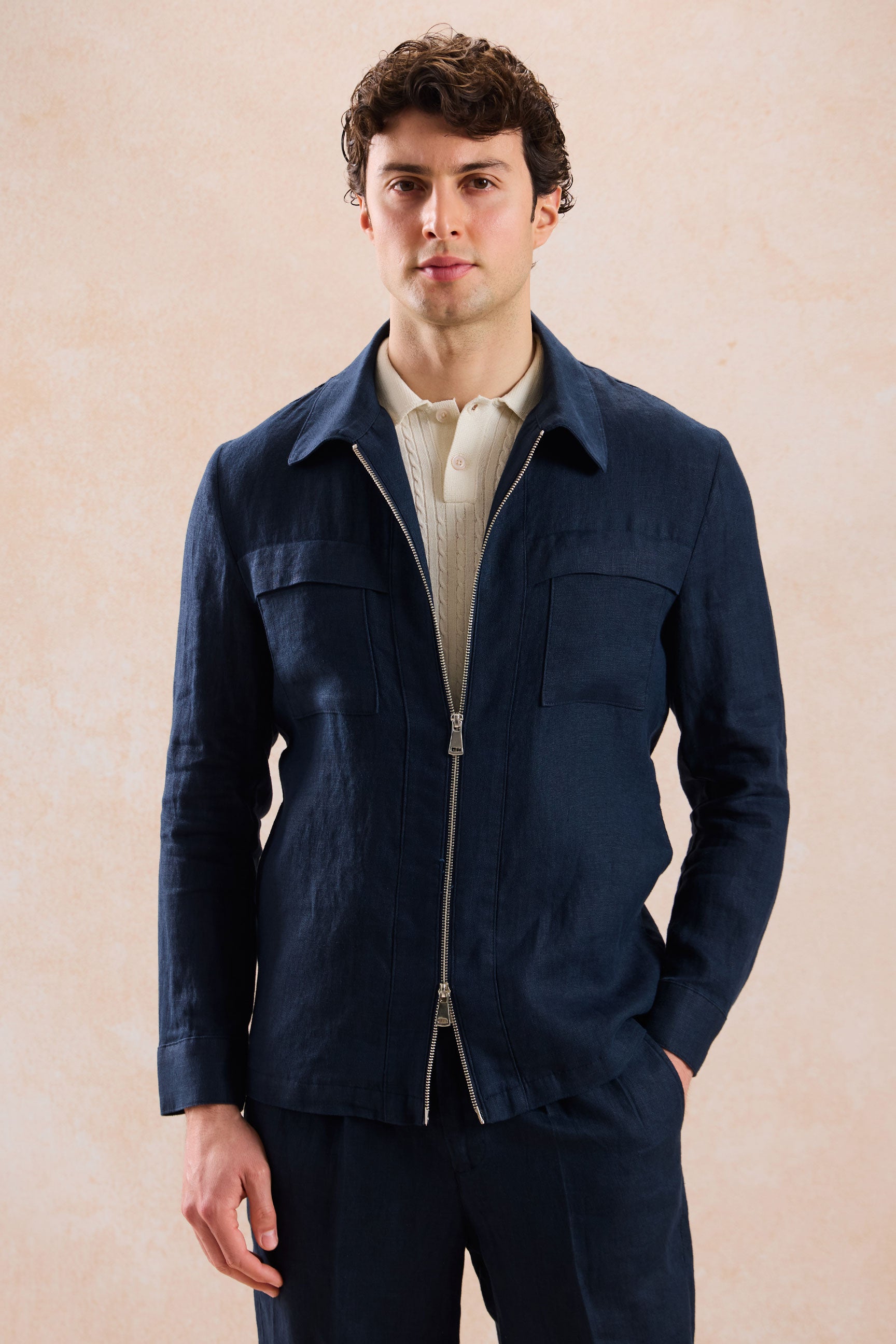 Giacca-camicia da uomo in lino blu navy con cerniera, leggera, ideale per l'estate.