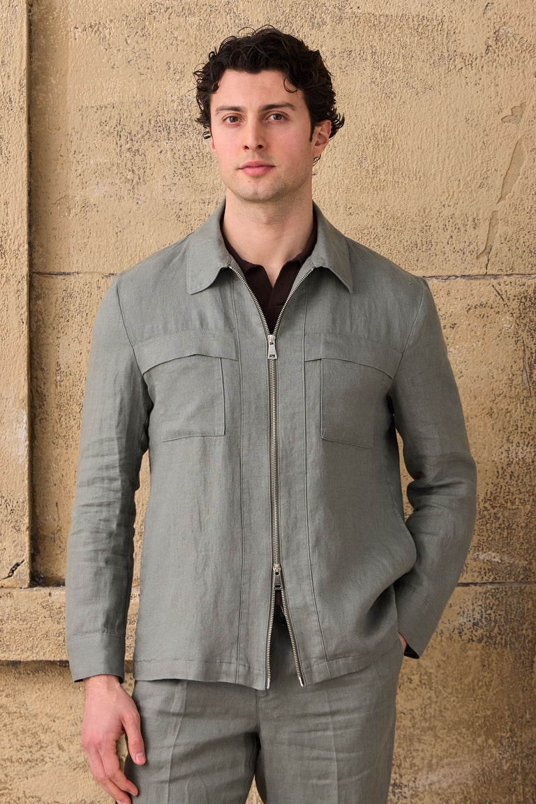 Camicia-giacca da uomo in lino verde salvia con cerniera, leggera, ideale per l'estate.
