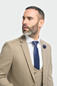 Abito da uomo beige a quadri blu navy