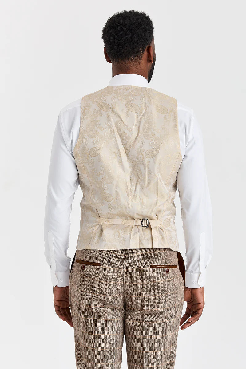 Abito in tweed Harris Brown con gilet color pietra Mayfair.