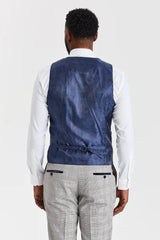 Abito grigio Hugo con gilet blu navy a contrasto Parker