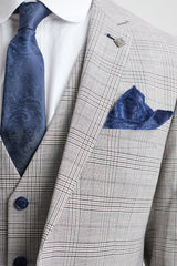 Abito da uomo Hugo grigio chiaro a 3 pezzi con quadri blu navy e finiture in velluto