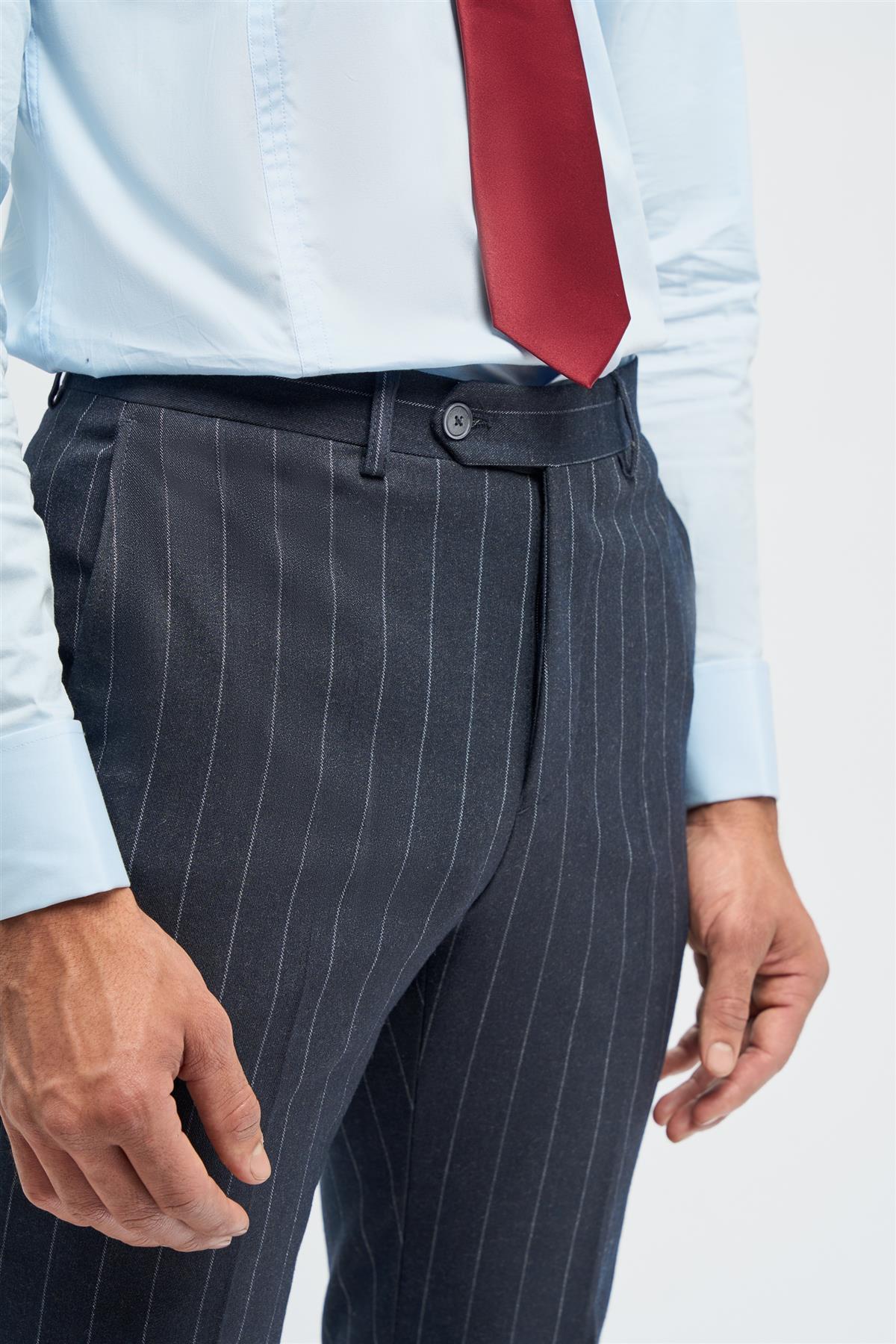 Invincible - Pantaloni gessati blu navy da uomo