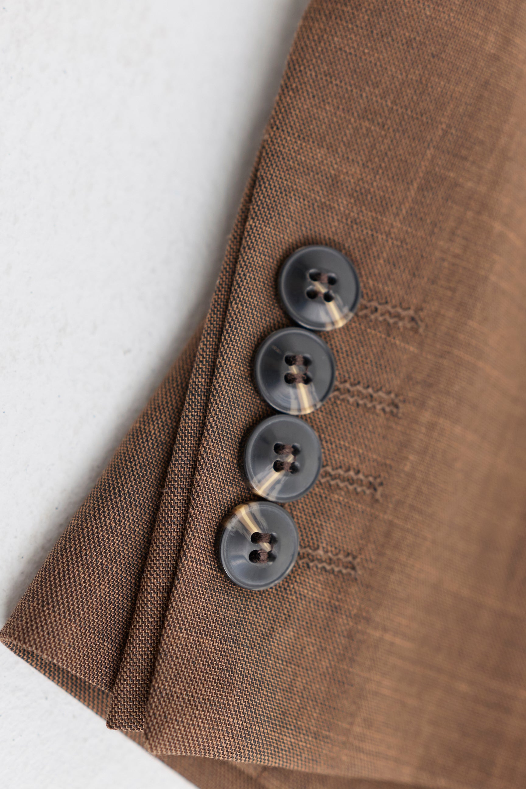 Abito da uomo James, 3 pezzi, marrone chiaro, vestibilità classica