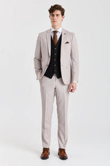 Abito Mayfair con texture effetto pietra e gilet nero a contrasto