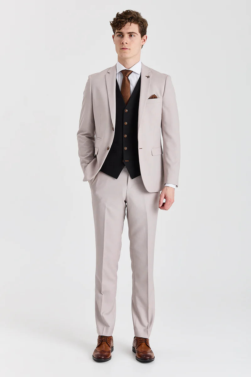 Abito Mayfair con texture effetto pietra e gilet nero a contrasto