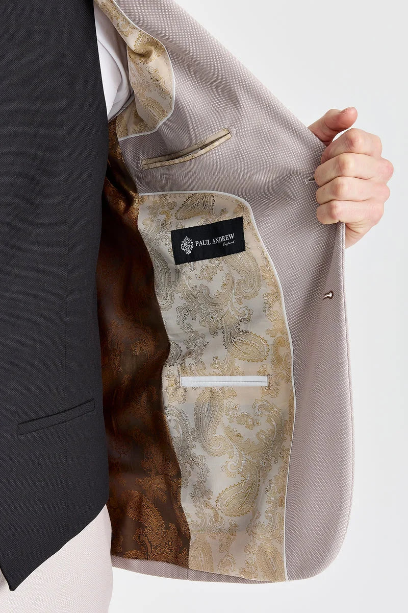 Abito Mayfair con texture effetto pietra e gilet nero a contrasto