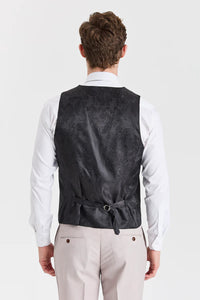 Abito Mayfair con texture effetto pietra e gilet nero a contrasto