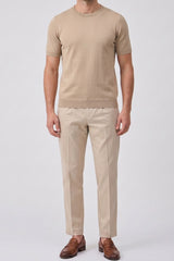 T-shirt da uomo beige in maglia, vestibilità regolare, girocollo, maniche corte