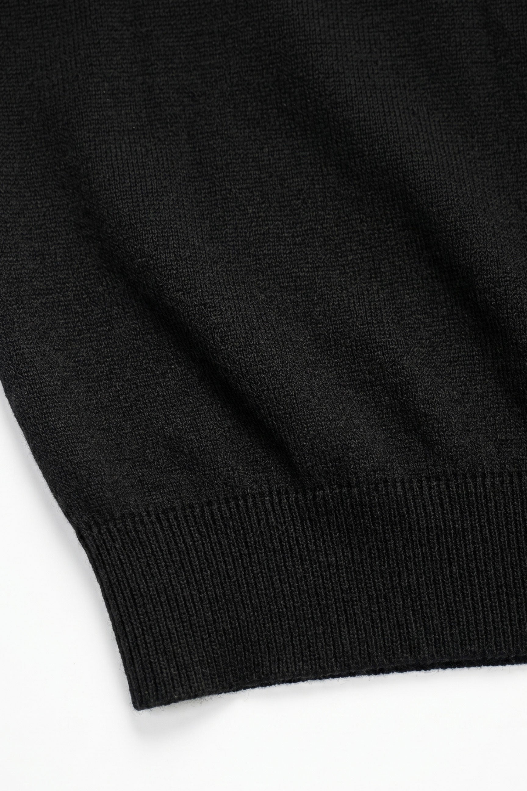 T-shirt da uomo nera in maglia, vestibilità regolare, girocollo, maniche corte