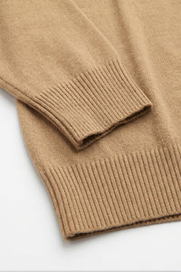 Maglione da uomo girocollo marrone cammello, vestibilità regolare, lavorato a maglia
