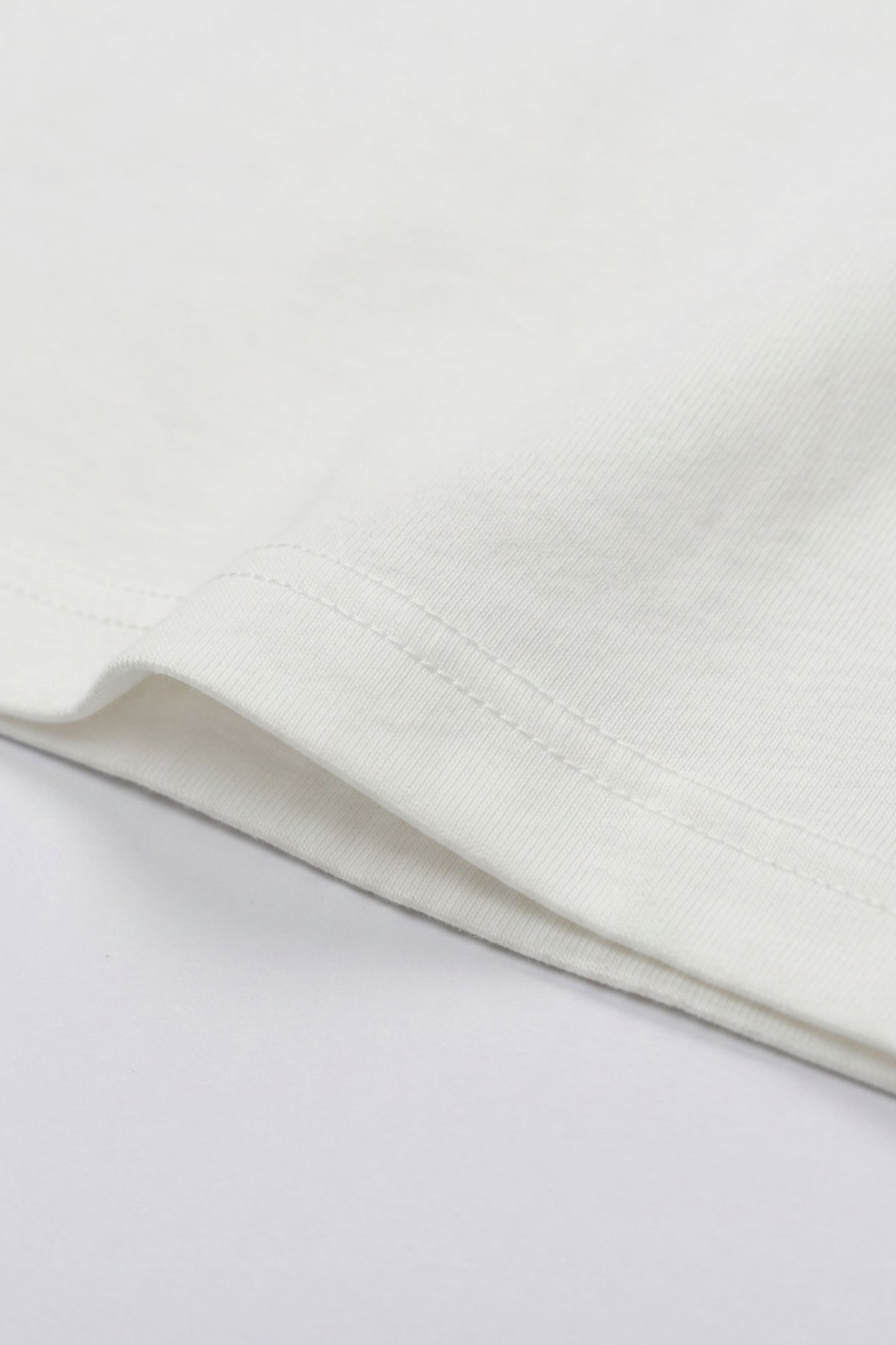T-shirt classica da uomo in cotone color bianco sporco