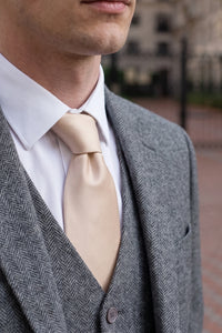 Cravatta da uomo beige fantasia