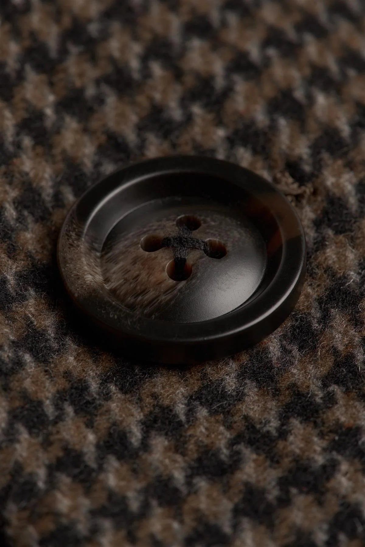 Cappotto da uomo in tweed pied de poule in misto lana marrone