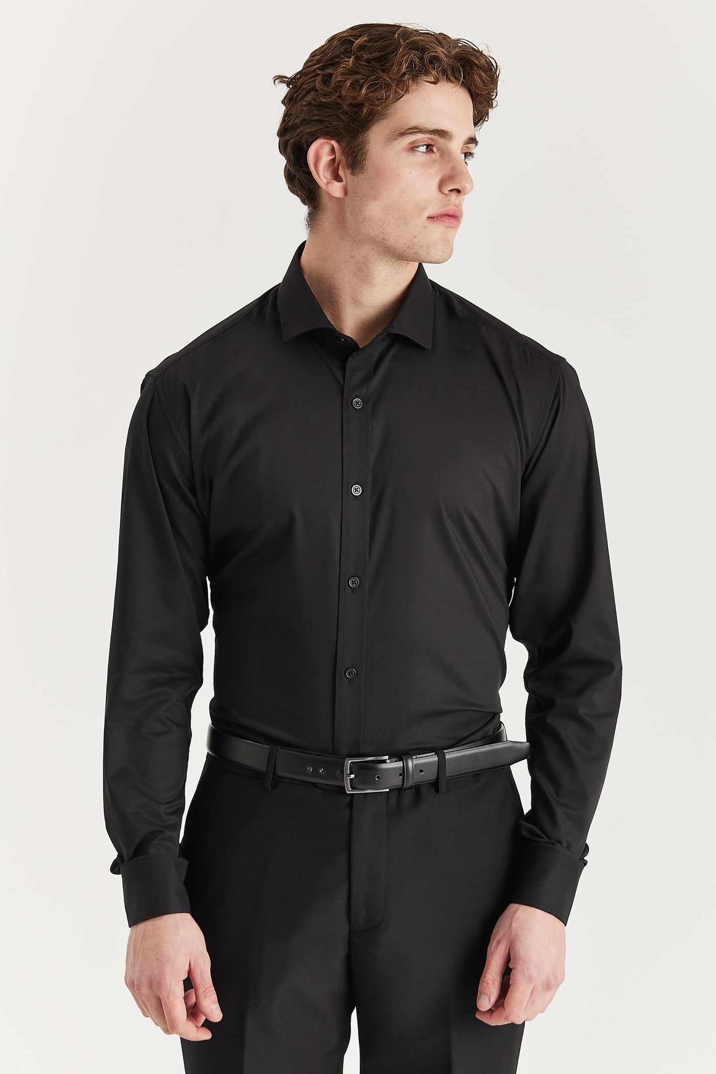 Camicia elegante da uomo classica con doppio polsino e colletto alla francese - Nera