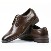 Scarpe Derby classiche da uomo con punta liscia e lacci.