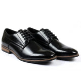 Scarpe Derby classiche da uomo con punta liscia e lacci.