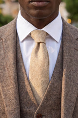 Cravatta da uomo in tweed color crema in misto lana