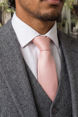 Cravatta da uomo sottile rosa cipria da 6 cm