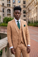 Set da uomo con cravatta verde foresta, fazzoletto da taschino e gemelli.