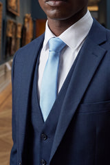 Cravatta slim da uomo azzurra