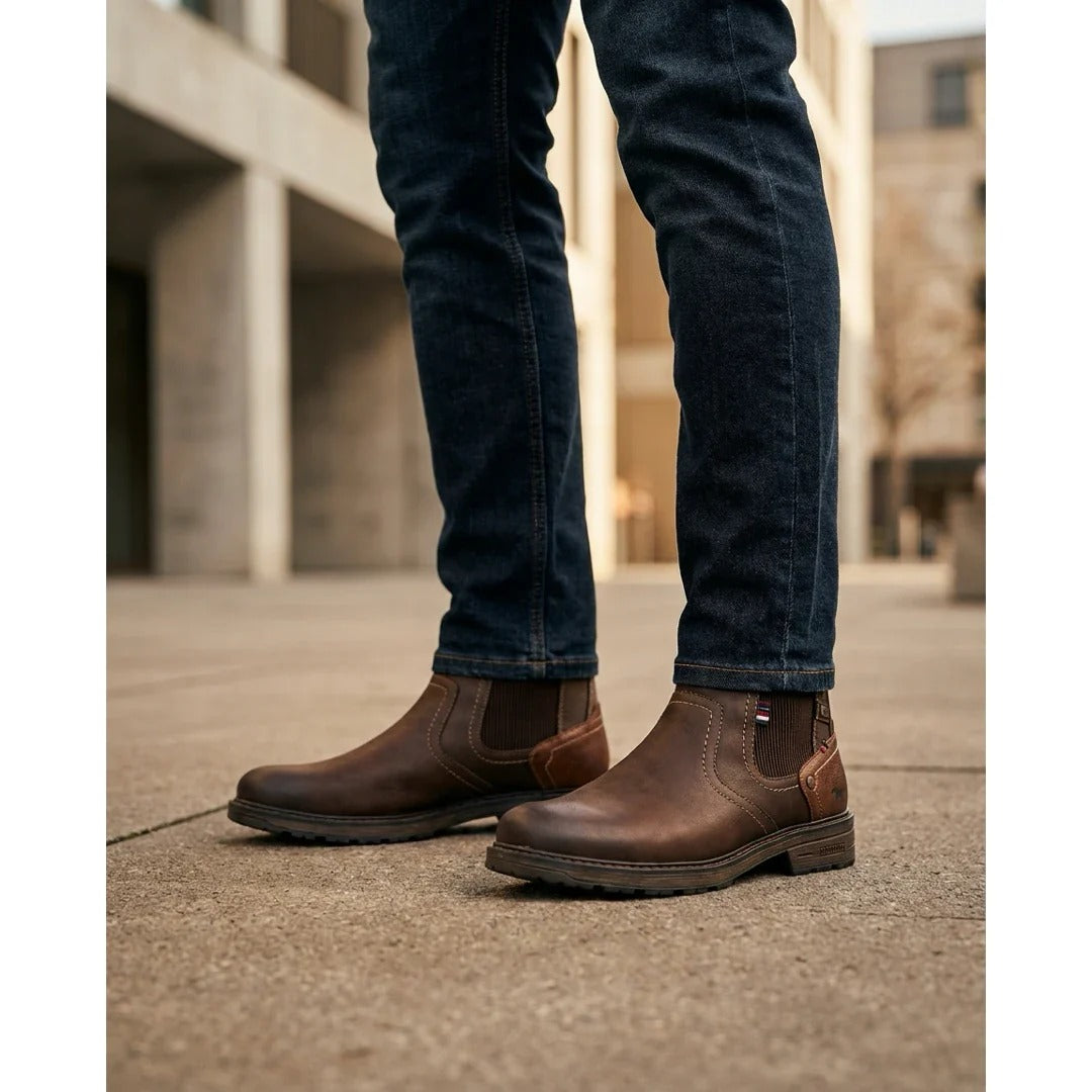 Stivaletti Chelsea da uomo color marrone moka, resistenti all'acqua.