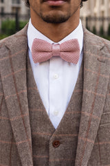Papillon da uomo rosa lavorato a maglia