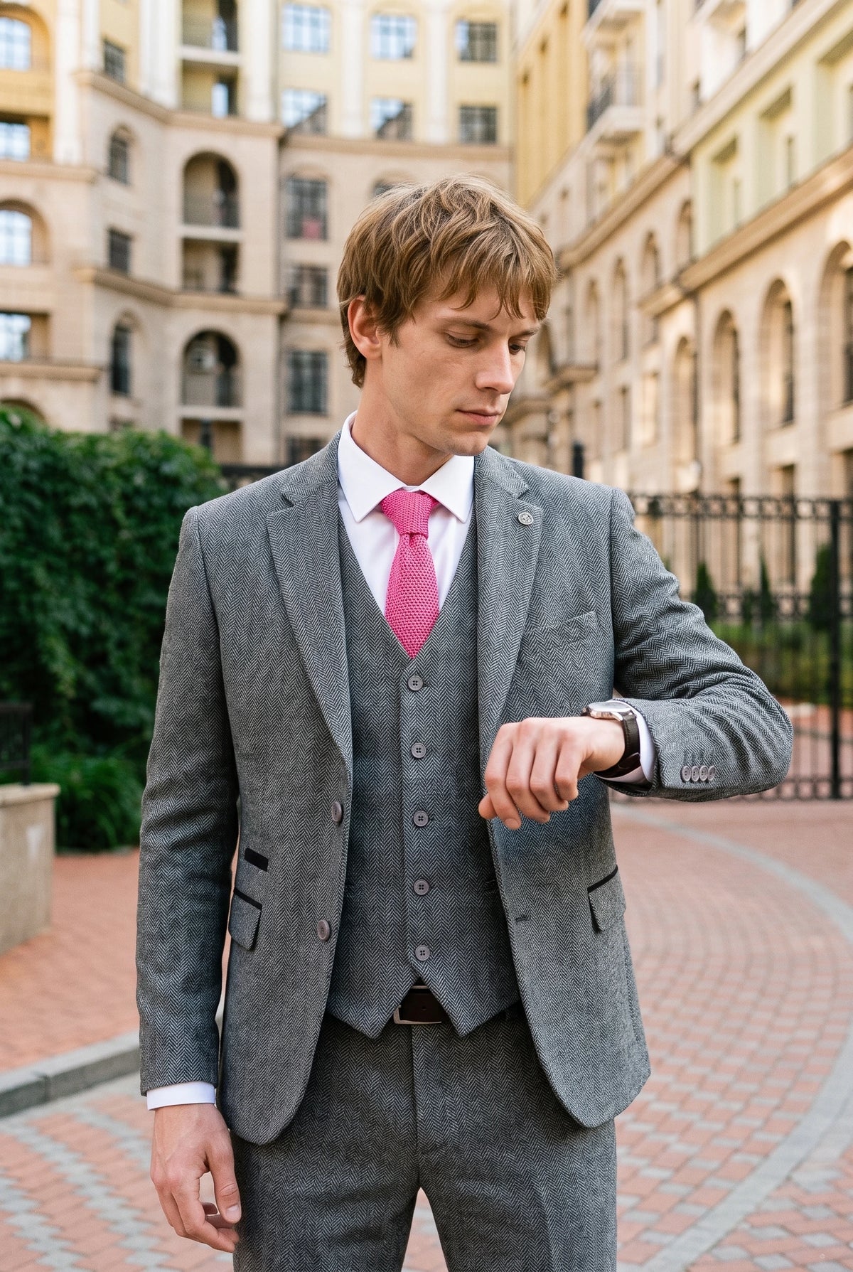 Cravatta da uomo rosa in maglia