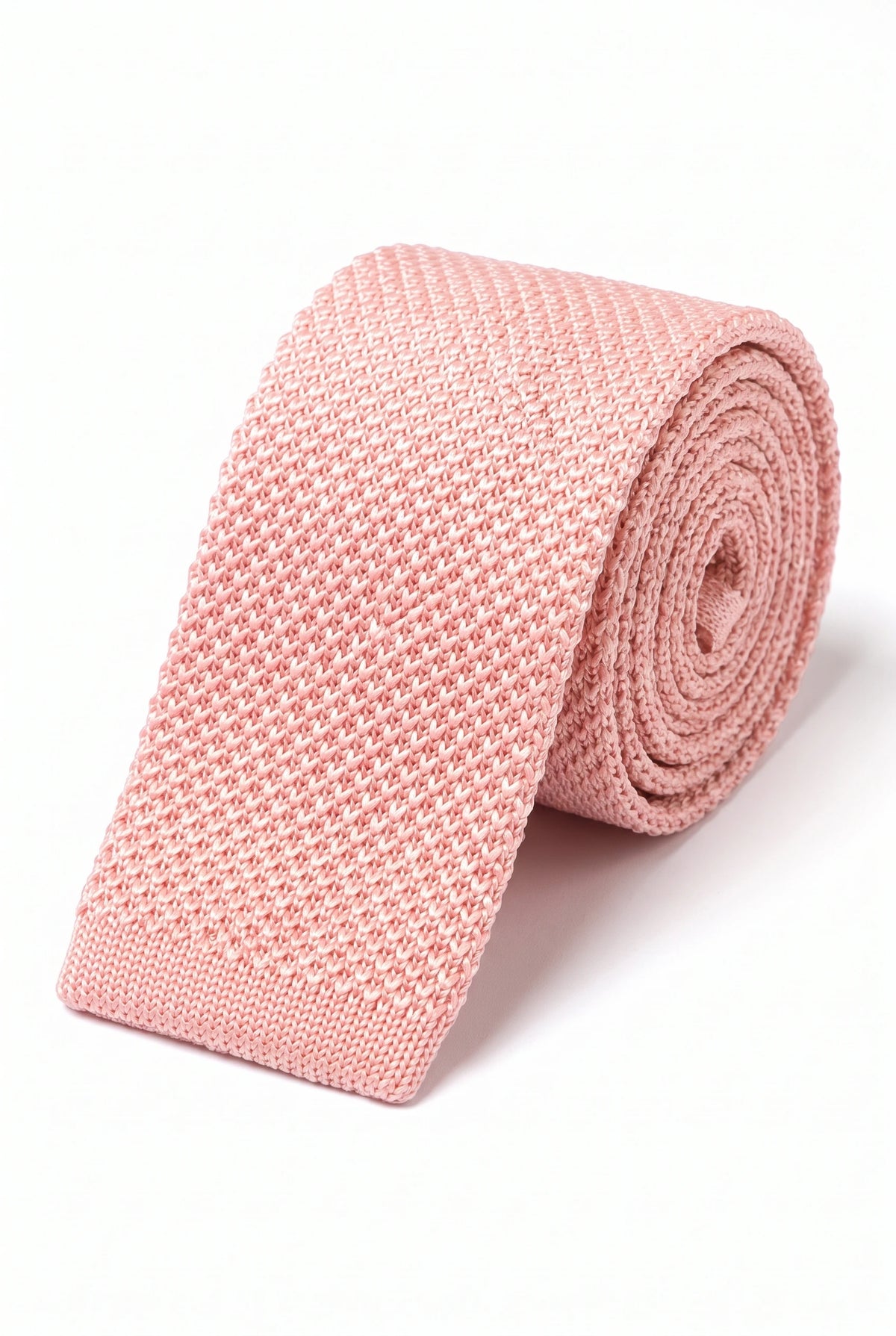 Cravatta da uomo rosa in maglia con estremità piatta quadrata