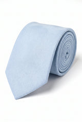 Cravatta da uomo in pelle scamosciata color azzurro cielo